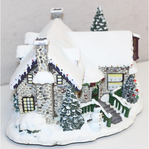 1639 - Thomas Kinkade: Limited edition Hawthorne Village Collection: 'Yuletide Bakery' and 'Village Christm... 