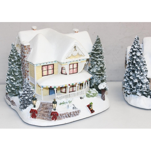 1641 - Thomas Kinkade: Limited edition Hawthorne Village Collection: 'Victorian Homestead' and 'Light of Ho... 