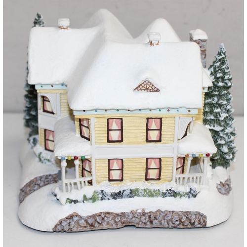 1641 - Thomas Kinkade: Limited edition Hawthorne Village Collection: 'Victorian Homestead' and 'Light of Ho... 