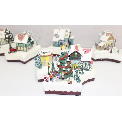 1643 - The Bradford Exchange Limited: My Little Christmas World Collection Christmas Village decorations/or... 