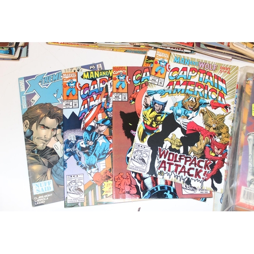 576 - Qty of assorted vintage comic books, mainly Marvel to include Spiderman, Superman, X-Men, Nth Man, e... 