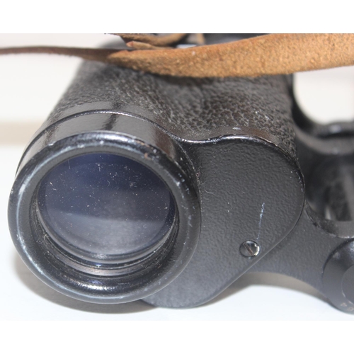 752 - A pair of Carl Zeiss Jena Jenoptem 8x30w binoculars