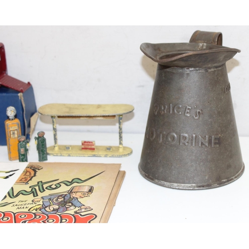 761 - Vintage items to incl a Dinky 981 British Rail horsebox, a number of vintage painted die-cast petrol... 