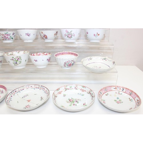 1690 - An extensive collection of late 18th and early 19th century finger bowls, tea bowls and saucers, var... 