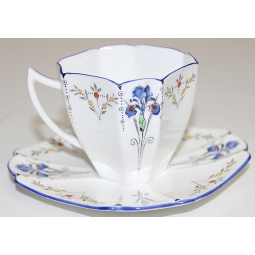 1485 - An early 20th century Shelley Blue Iris pattern tea set, pattern number 11561, shape number 723404, ... 