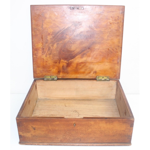 320 - 6 assorted vintage and later wooden boxes to inc a Teachers Whisky advertising box which is approx 4... 