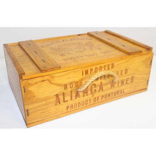 320 - 6 assorted vintage and later wooden boxes to inc a Teachers Whisky advertising box which is approx 4... 