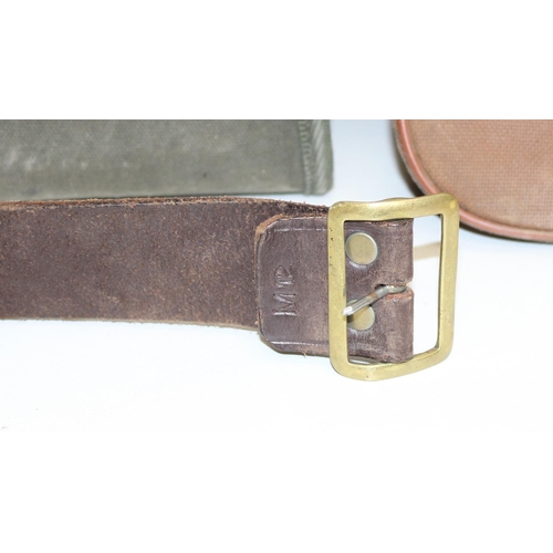 1417 - 3 vintage leather and canvas cartridge or shooting bags to incl examples by Brady, and Bryant, and a... 