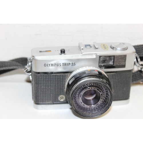 1572 - Vintage Olympus Trip 35 camera, 2 lighters to incl Ronson and Polo, Enbeeco Opisometer, small barome... 