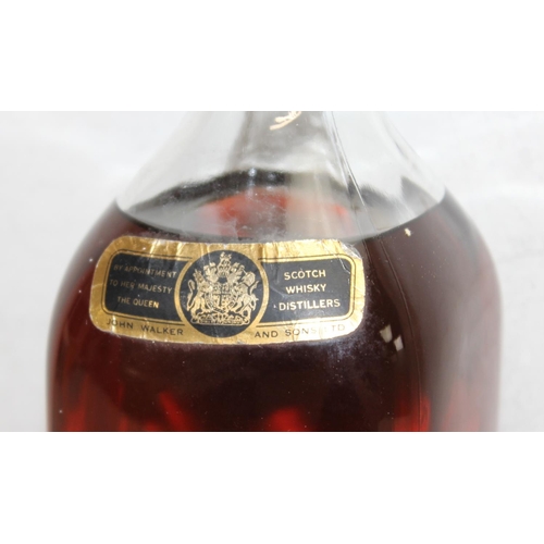 1577 - Vintage 1 litre bottle of Black Label Johnnie Walker 12 year old single-malt whisky