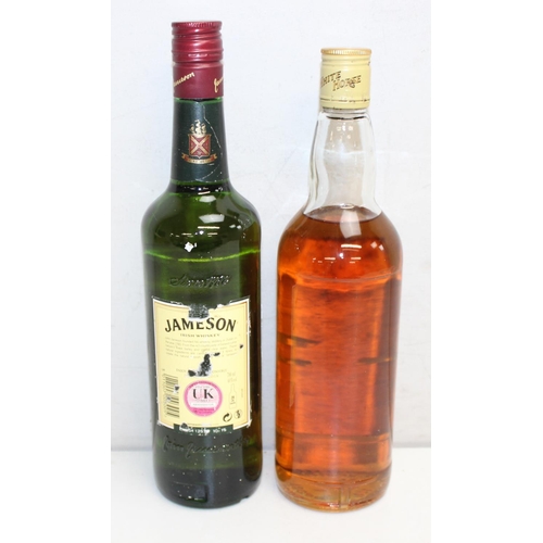 1584 - Vintage bottle of Jameson Irish Whiskey (70cl), and a bottle of White Horse Scotch whisky (75cl) (2)