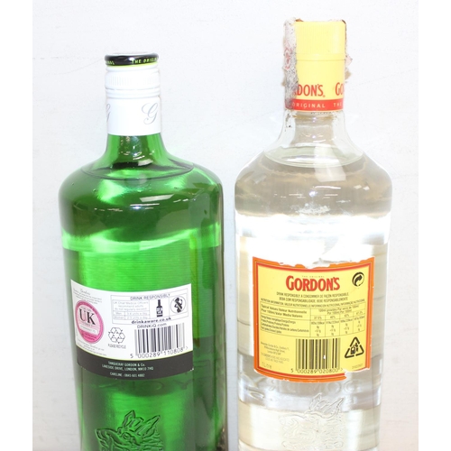 1599D - 2 x bottles of Gordon's Dry London Gin (1 litre)