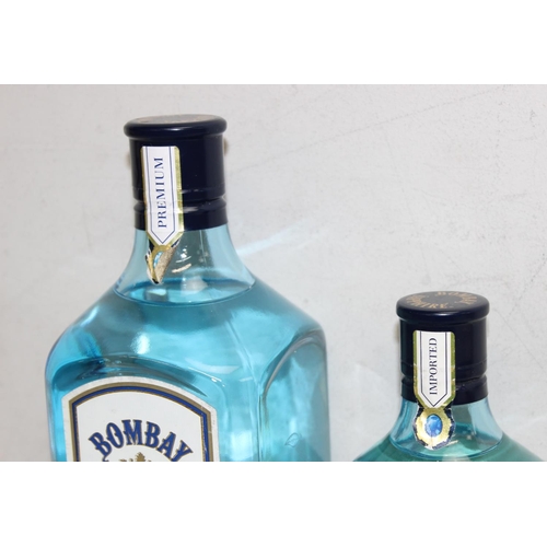 1599J - 2 x bottles of Bombay Sapphire London Dry Gin (1 x 1 litre, 1 x 50cl)