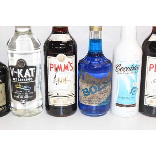 1599M - Qty of mixed alcohol to incl V. Kat Dry Schnapps, vintage Bols Curacao, Pimm's, Babycham etc