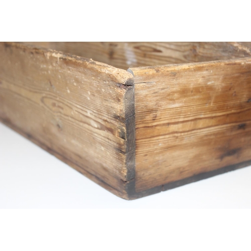 1613 - A vintage pitch pine trug or tray with handle and a qty of assorted misc items, mainly woodenware, t... 