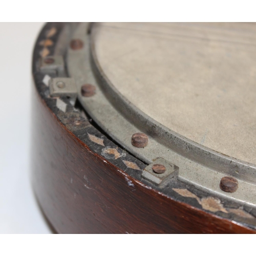 1662 - Vintage 5 string banjo with inlay, seemingly unmarked, approx 90cm long