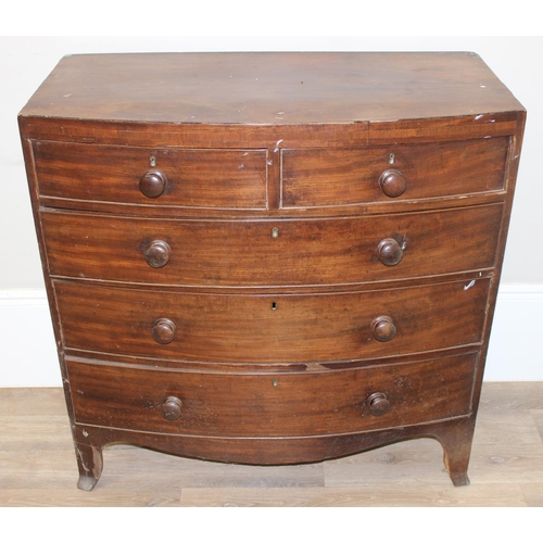 144 - A Victorian 2 over 3 bow fronted mahogany chest of drawers with bun handles and bracket feet, approx... 