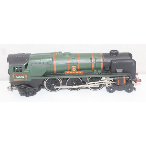 650 - Vintage Hornby OO gauge locomotive in box, 2235 4-6-2 West Country Barnstaple & Tender, boxed