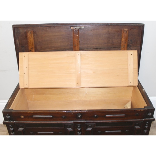 91 - A 17th or early 18th century oak mule chest with 2 drawers to base, lift up top and later lined wood... 