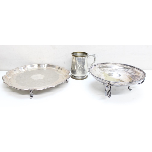 1058 - A large qty of assorted mixed silver plate, pewter and other metalware, to inc antique pieces, appro... 