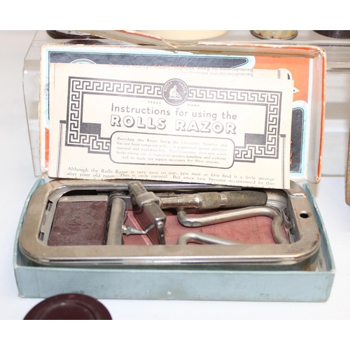 1497 - Qty of assorted vintage razors and shaving related items to inc Rolls Razors, clippers, soap boxes e... 