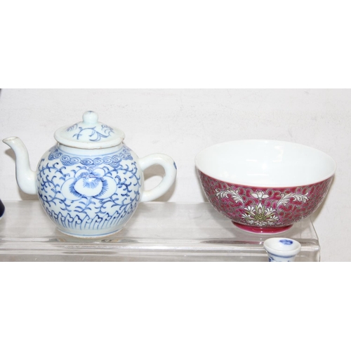 1704 - Qty of assorted antique and later Chinese and Oriental ceramics