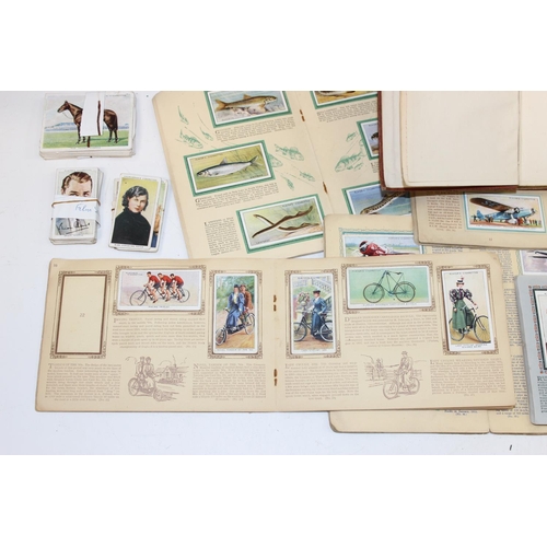 600 - Qty of various cigarette cards, a first edition Rudyard Kipling 'The Seven Seas' book, a vintage 'Th... 