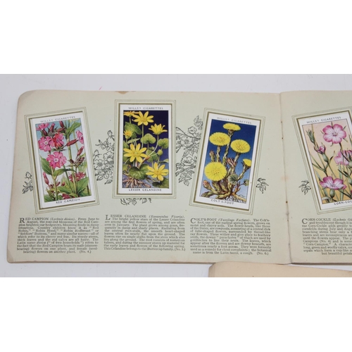 600 - Qty of various cigarette cards, a first edition Rudyard Kipling 'The Seven Seas' book, a vintage 'Th... 