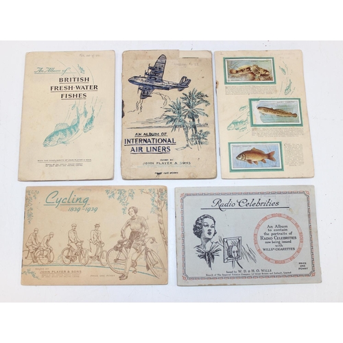 600 - Qty of various cigarette cards, a first edition Rudyard Kipling 'The Seven Seas' book, a vintage 'Th... 