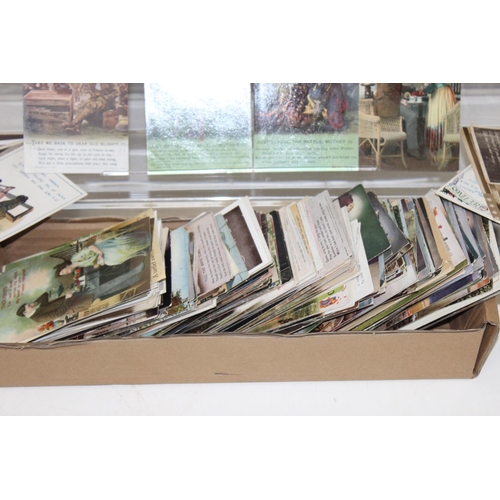 601 - A large qty of assorted antique postcards, mainly WWI period sentimental ones