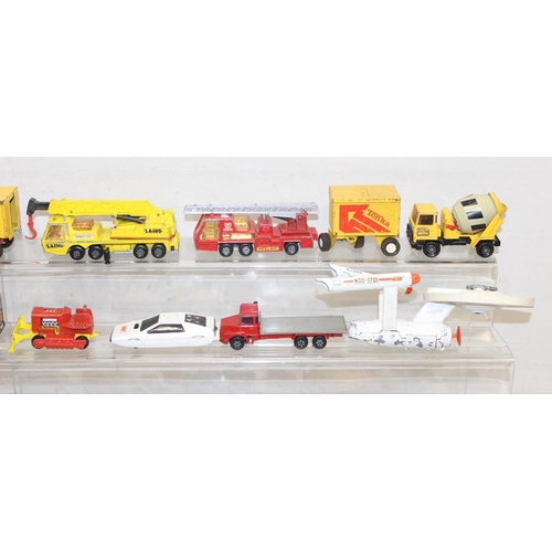 703 - Qty of assorted mixed toy cars and vehicles to inc Dinky, Corgi, Tonka & Matchbox, partial deconstru... 