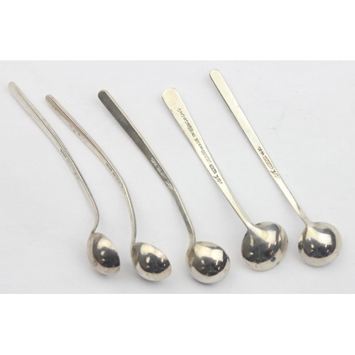 1057 - 5 silver salt or mustard spoons, all marked Sterling and XRF confirmed, one marked made in Hong Kong... 