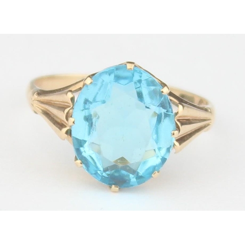 1148 - An unusual retro Swedish 14ct gold cocktail ring set with a large facet cut light blue green stone, ... 