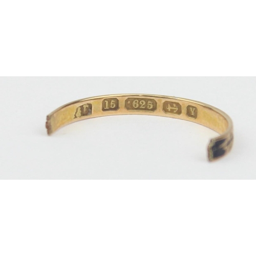 1158 - 2 pieces of scrap gold, both partial rings, one piece XRF confirmed as 18ct gold, approx 0.79g gross... 