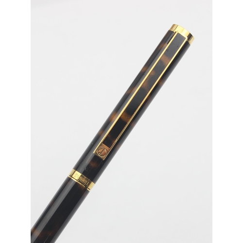 1530 - A vintage Dunhill Gemline Laque De Chine ballpoint pen, Dunhill acquired Mont Blanc in 1977 so this ... 