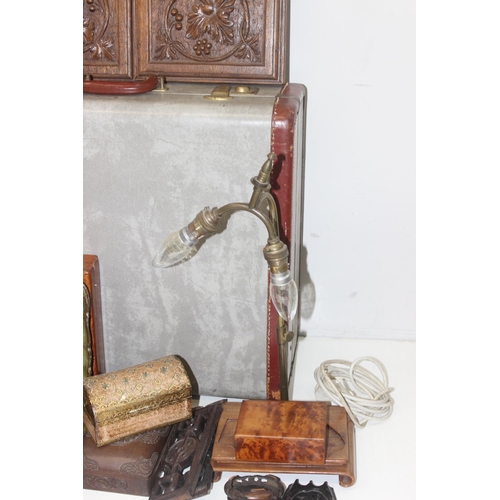 1694 - Qty of assorted woodenware to inc Florentine style tray and letter rack, carved elephant, carved oak... 