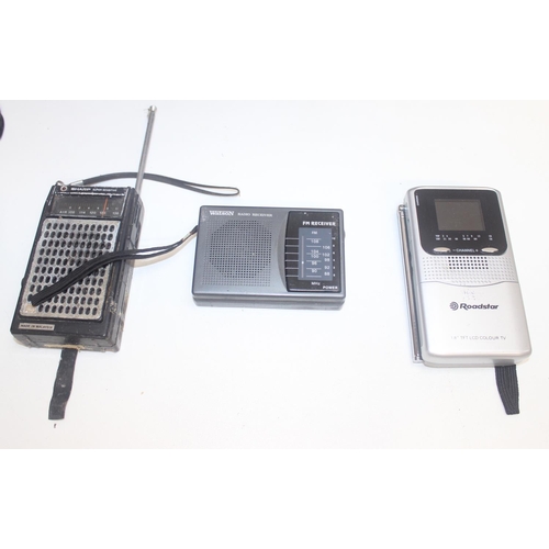 799 - Qty of vintage and later radios to include Sharp, Matsui and Saisho