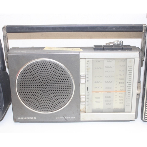 799 - Qty of vintage and later radios to include Sharp, Matsui and Saisho