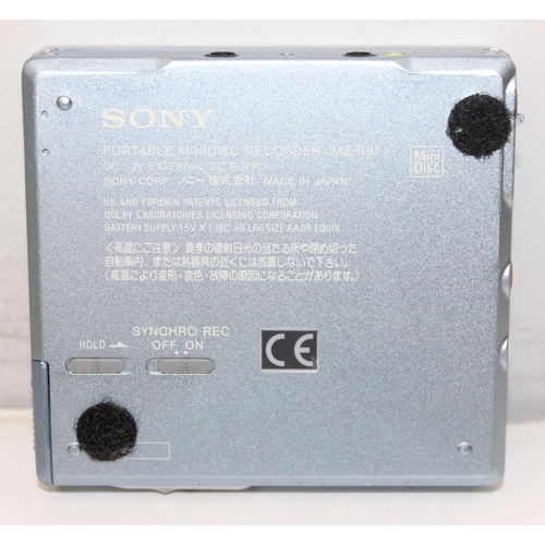 806 - Sony portable Minidisc recorder model MZ-R91 in carry case with a pair of MDR-A22 Headphones and 10 ... 