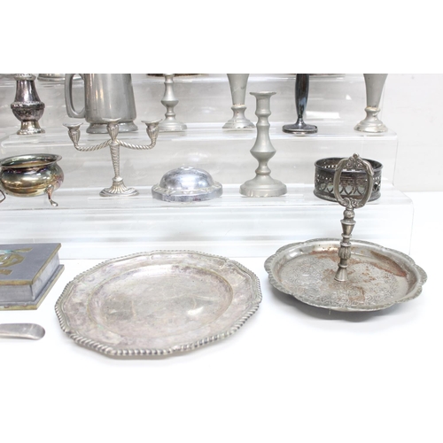 1083 - Qty of assorted mixed antique and later metalware, mainly silver plate and pewter, approx 9kg gross