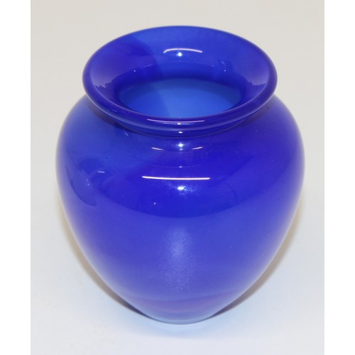 1514A - 2 pieces of glassware to include a blue glass vase with signature Turnmill Studio S7 to base and ano... 