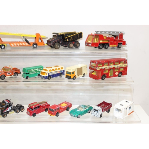 710 - A large qty of assorted vintage Matchbox and Lesney Toys die-cast vehicles, playworn