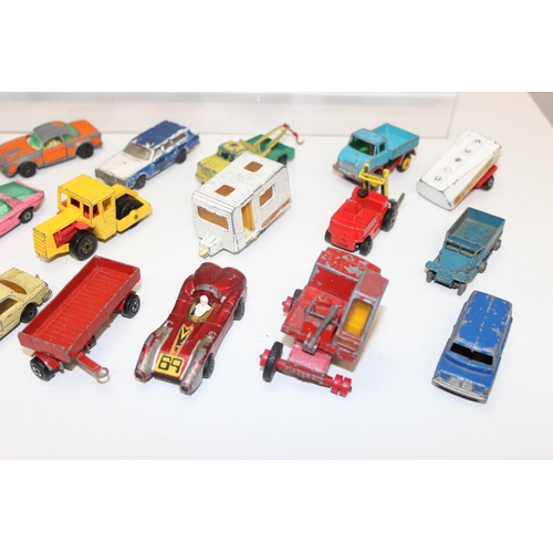 710 - A large qty of assorted vintage Matchbox and Lesney Toys die-cast vehicles, playworn