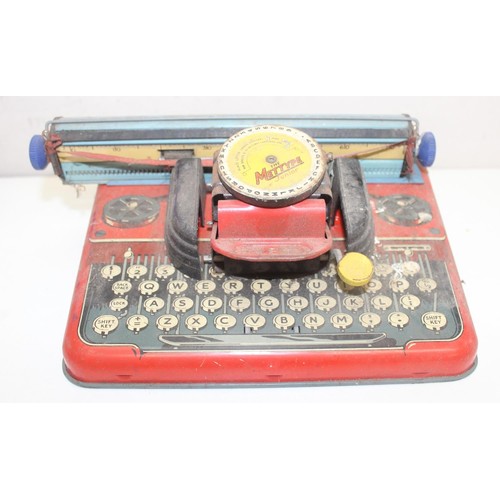 696 - Vintage Mettype Junior Toy typewriter in original box, Vintage Dopey Joe Eccentric Dodgem Car mechan... 