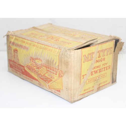 696 - Vintage Mettype Junior Toy typewriter in original box, Vintage Dopey Joe Eccentric Dodgem Car mechan... 