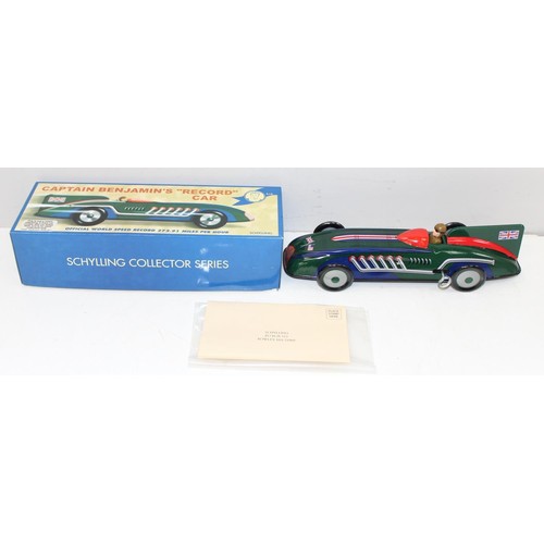 696 - Vintage Mettype Junior Toy typewriter in original box, Vintage Dopey Joe Eccentric Dodgem Car mechan... 