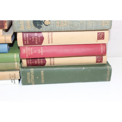 593 - Qty of assorted antique and vintage books to inc folio books in slip cases, Kenneth Grahame, Rudyard... 