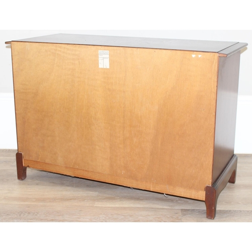 131 - A retro Stag 4 over 2 chest of drawers, approx 107cm wide x 47cm deep x 71cm tall