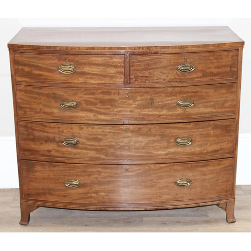 135 - A Victorian mahogany 2 over 3 bow fronted chest of drawers with brass Hepplewhite style handles and ... 