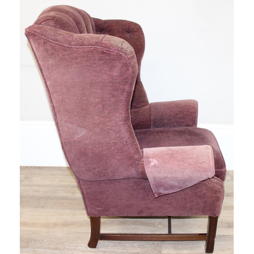 116 - A Georgian style wingback armchair with burgundy coloured button upholstery, approx 83cm wide x 115c... 